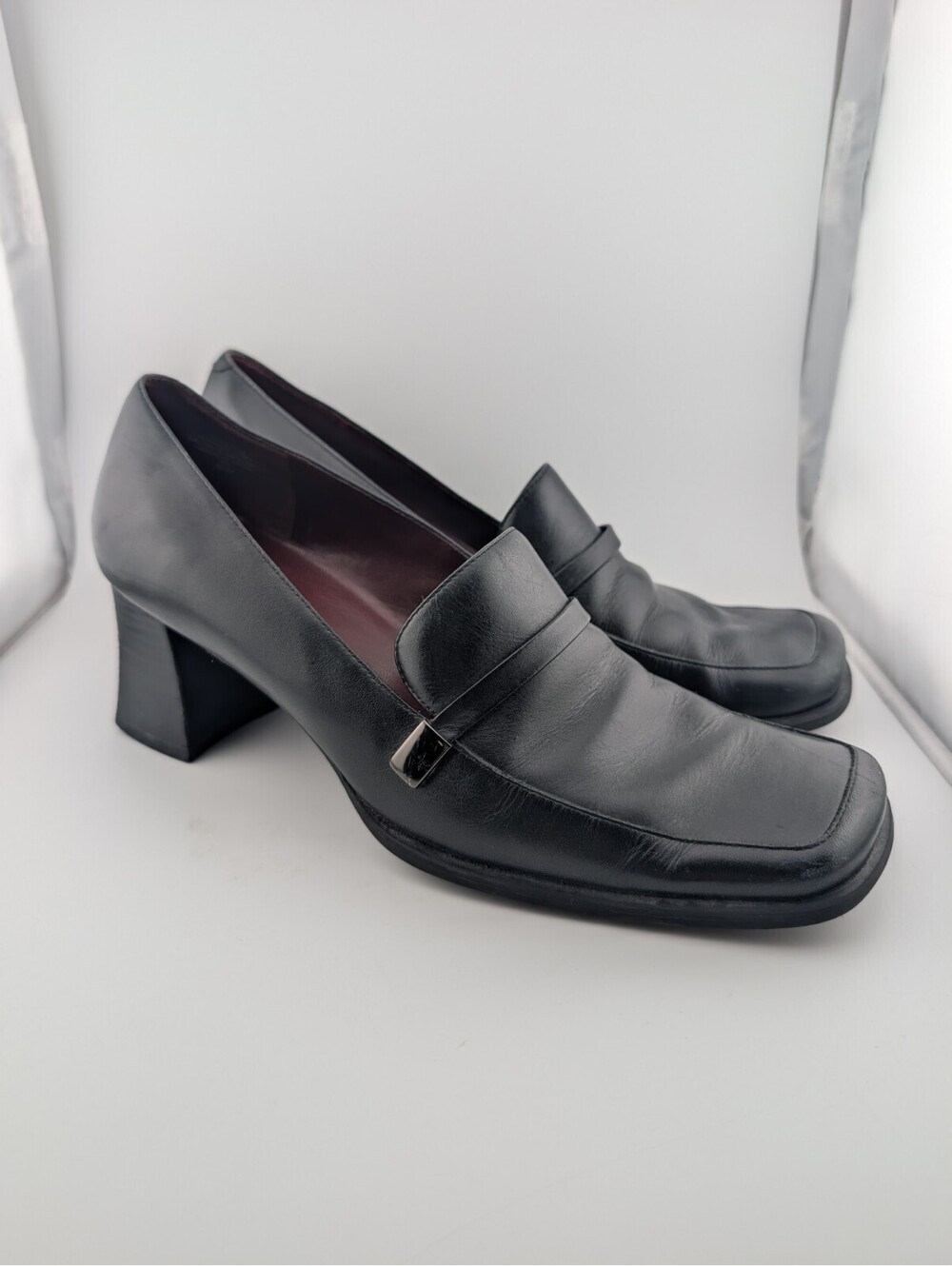 Vintage Nine West Women's Size 10 Black Leather Loafers Block Heel Square Toe
